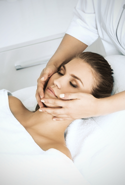 Klassische Gesichtsbehandlung